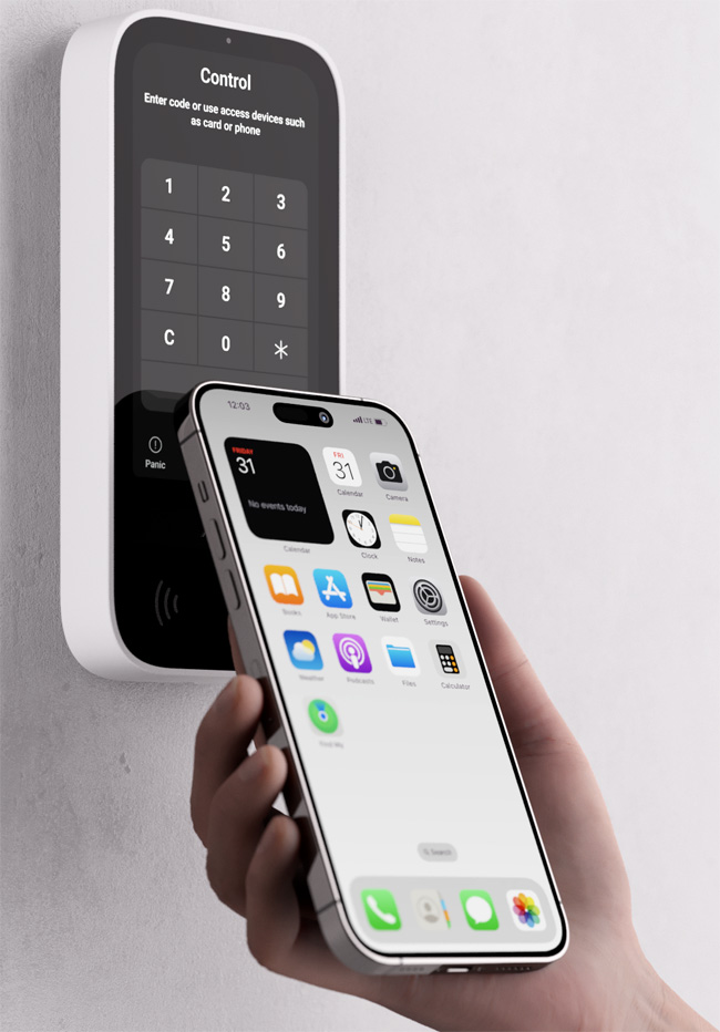 AJAX KeyPad TouchScreen: Безжична клавиатура със сензорен IPS дисплей, Bluetooth и вграден четец за безконтактни RFID карти,  поддържаща удостоверяване чрез парола, RFID карти, смартфони и кодове